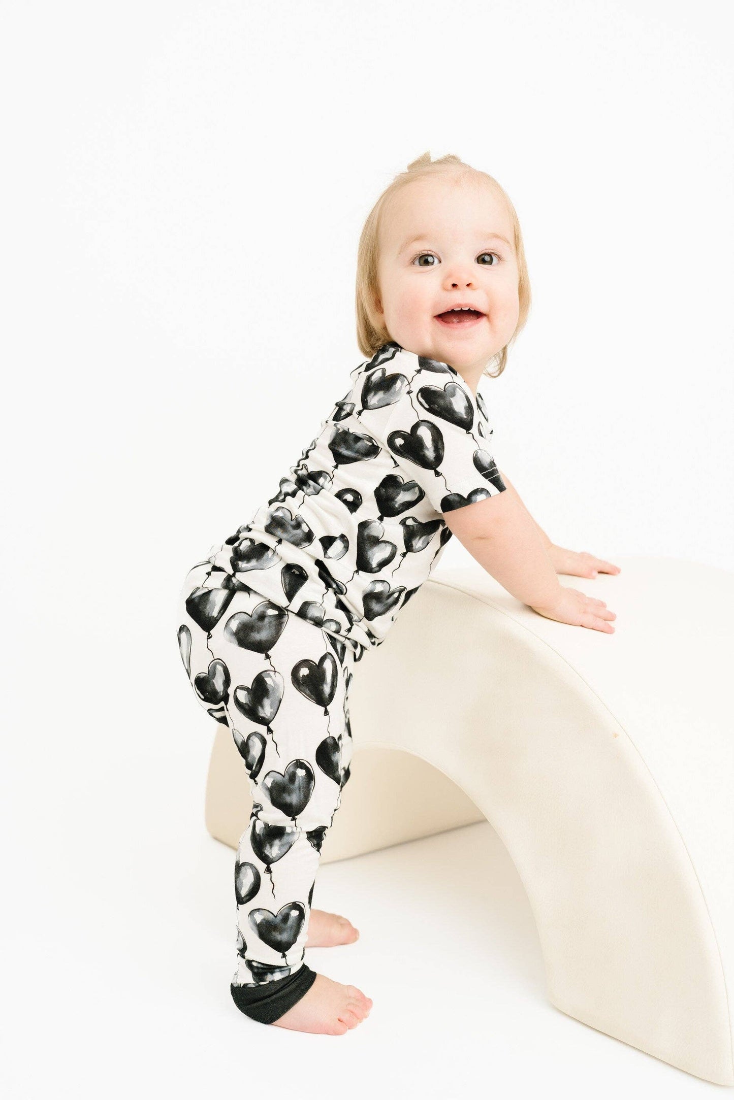 Black Heart Balloons Short Sleeve Bamboo Set