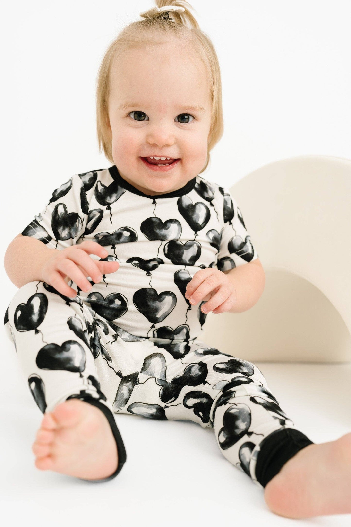 Black Heart Balloons Short Sleeve Bamboo Set