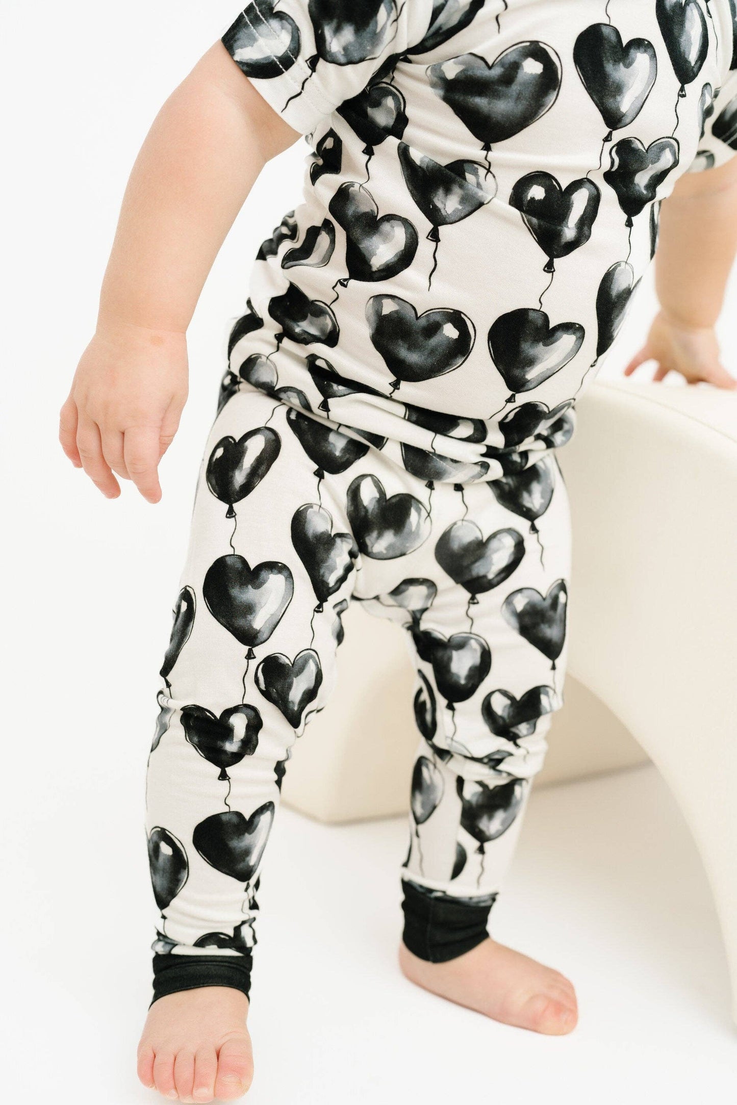 Black Heart Balloons Short Sleeve Bamboo Set