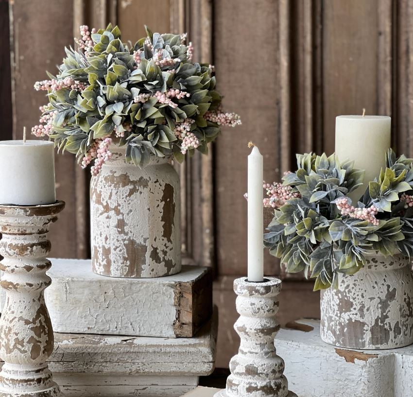 Lindhurst Pillar Holders