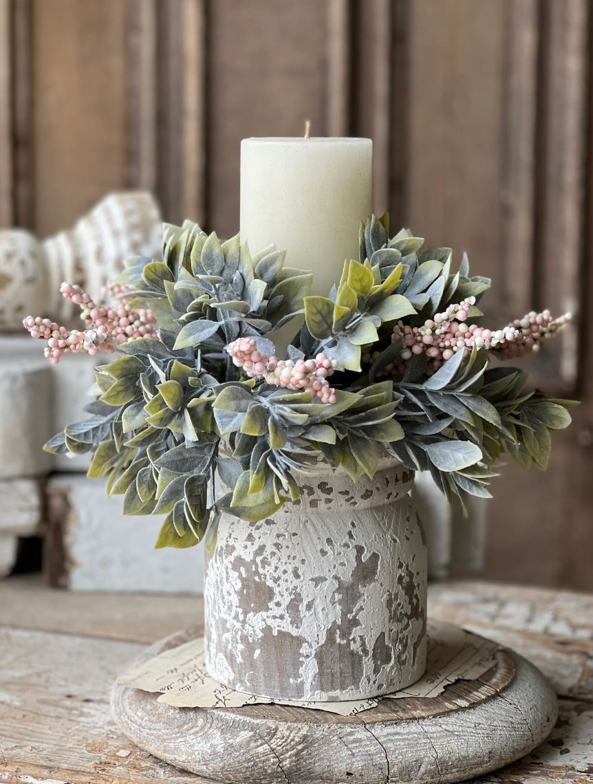 Lindhurst Pillar Holders