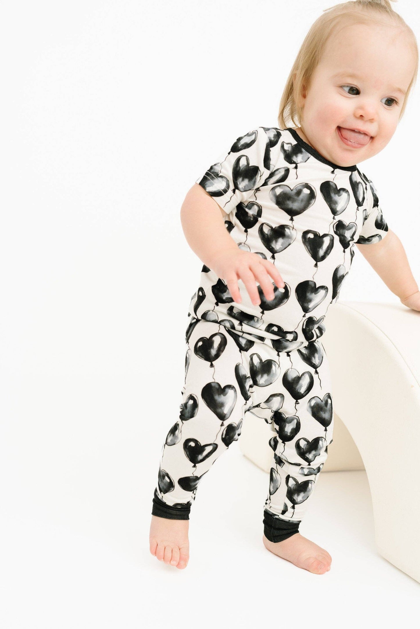 Black Heart Balloons Short Sleeve Bamboo Set