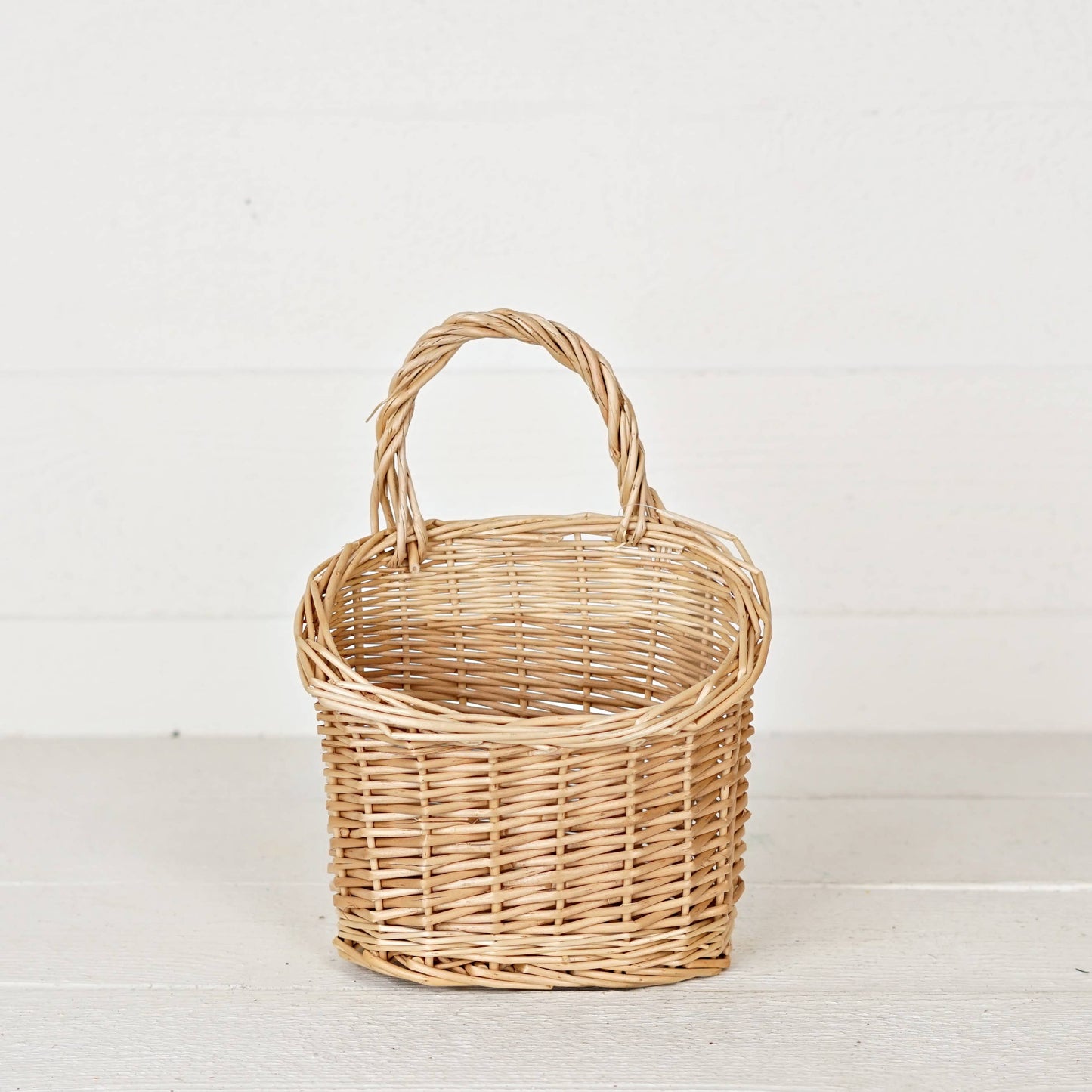 Hanging Willow Basket-Natural