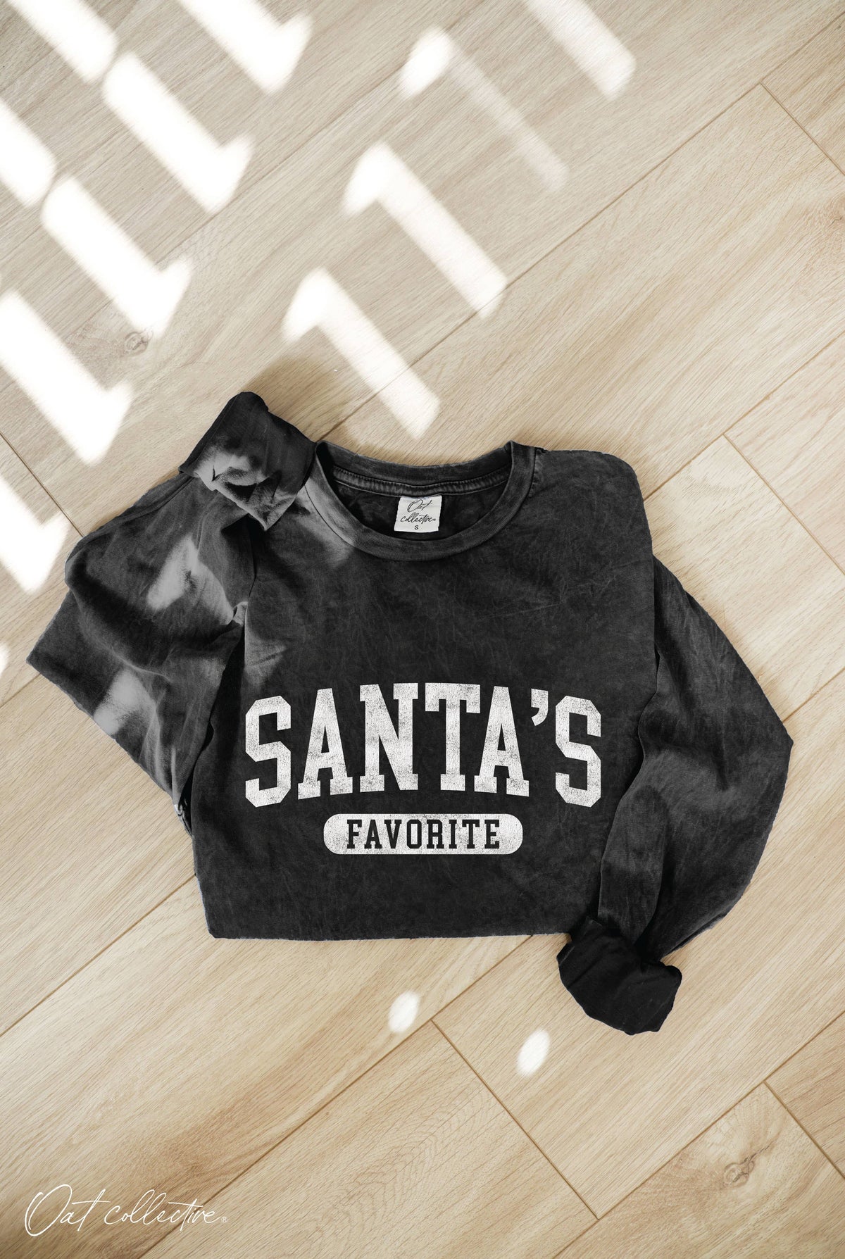SANTA'S FAVORITE Mineral Washed Long Sleeve Graphic Top