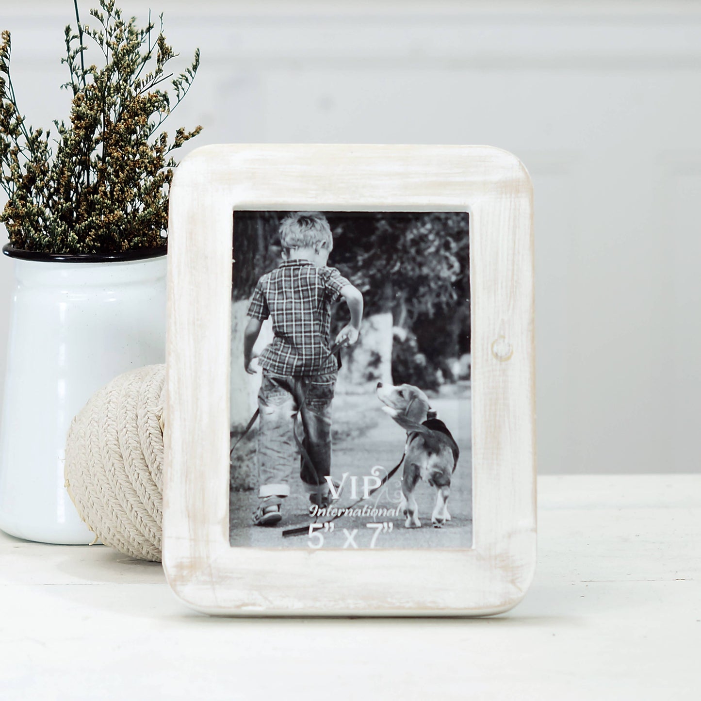 Wood 10 in White Rounded Corner Photo Frame 5X7