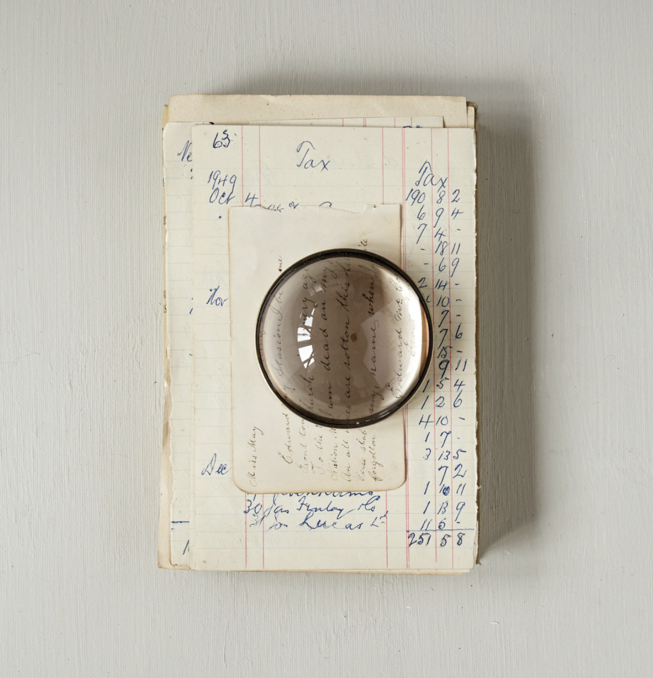 Clear Magnifying Paperweight