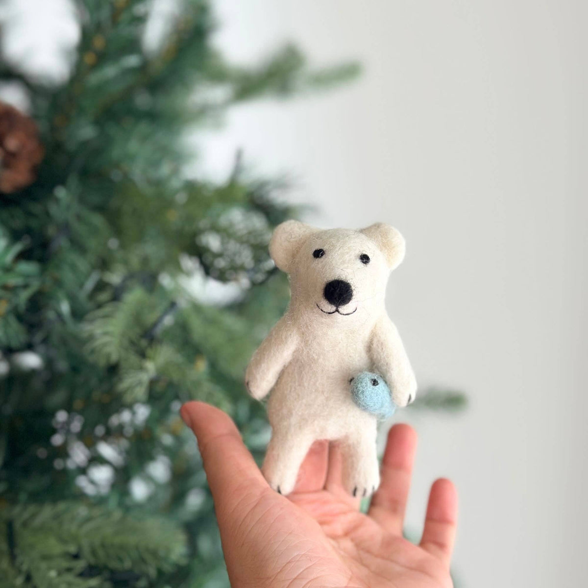 Finger Puppet: Polar Bear Catching a Fish